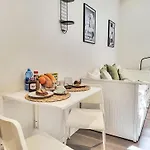 White Apt-1 By Interhome アパート