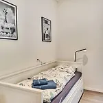 アパート White Apt-1 By Interhome ロカルノ