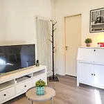 White Apt-1 By Interhome アパート