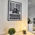 White Apt-1 By Interhome アパート *