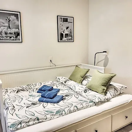White Apt-1 By Interhome شقة لوكارنو